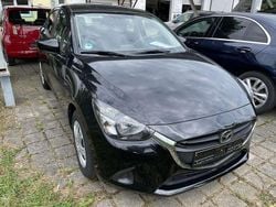 Schwarz Gebraucht 2017 Mazda 2 Center-Line Limousine | 10.500 € (Guter Preis)