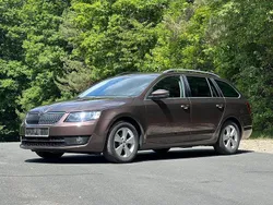 Braun Gebraucht 2015 Skoda Octavia Elegance Kombi | 8.000 € (Fairer Preis)