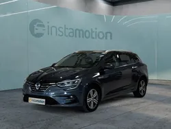 Grau Gebraucht 2022 Renault Mégane IV Intens Van / Kleinbus | 18.889 € (Fairer Preis)