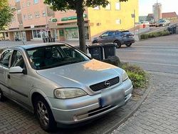 Silber Gebraucht 2002 Opel Astra Limousine | 1.200 € (Fairer Preis)