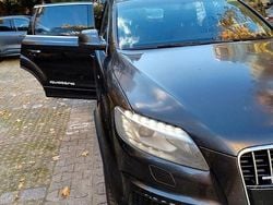 Grau Gebraucht 2014 Audi Q7 SUV | 22.000 € (Guter Preis)