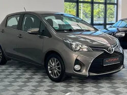 Grau Gebraucht 2017 Toyota Yaris Comfort Kleinwagen | 8.499 € (Fairer Preis)
