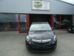 Carbonschwarz Gebraucht 2014 Opel Zafira Tourer Innovation Van / Kleinbus | 12.200 € (Fairer Preis)
