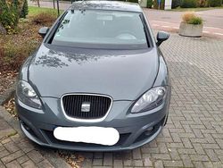Grau Gebraucht 2010 Seat Leon Style Limousine | 5.000 € (Fairer Preis)