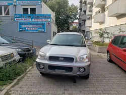 Smart silver+medium Gebraucht 2004 Hyundai Santa Fe GLS SUV | 3.900 € (Etwas zu teuer)