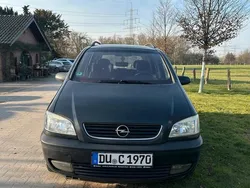 Schwarz Gebraucht 2001 Opel Zafira Van / Kleinbus | 1.000 € (Guter Preis)