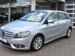 Silber Gebraucht 2013 Mercedes B180 Van / Kleinbus | 8.900 € (Fairer Preis)