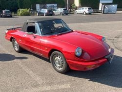 Rot Gebraucht 1987 Alfa Romeo Spider Cabrio | 14.900 €