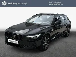 Onyx black metallic Gebraucht 2024 Volvo V60 Plus Kombi | 44.990 € (Etwas zu teuer)