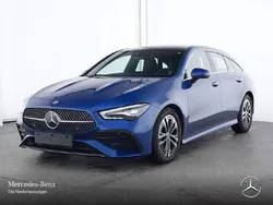 Blau Gebraucht 2023 Mercedes CLA200 Shooting Brake Kombi | 31.770 € (Fairer Preis)