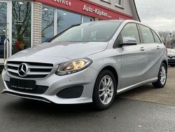 Silber Gebraucht 2015 Mercedes B180 Van / Kleinbus | 11.450 € (Guter Preis)
