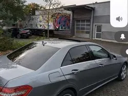 Grau Gebraucht 2011 Mercedes E350 Limousine | 11.000 € (Fairer Preis)