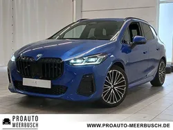 Blau Gebraucht 2024 BMW 218 Active Tourer M Sport Van / Kleinbus | 29.780 € (Guter Preis)