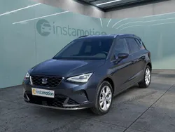 Grau Gebraucht 2024 Seat Arona FR SUV | 26.399 € (Fairer Preis)