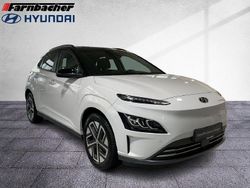 Chalk white / phantom black ro / Gebraucht 2021 Hyundai Kona Trend SUV | 23.490 € (Etwas zu teuer)