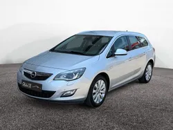 Silber Gebraucht 2011 Opel Astra Kombi | 8.900 € (Etwas zu teuer)