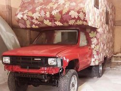 Rot Gebraucht 1988 Toyota HiLux Abholung | 7.500 €