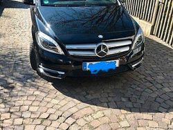 Schwarz Gebraucht 2013 Mercedes B180 Van / Kleinbus | 8.600 € (Fairer Preis)