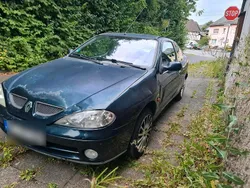 Grün Gebraucht 2000 Renault Mégane Coupé Coupé | 1.100 €