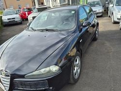 Schwarz Gebraucht 2010 Alfa Romeo 147 Kleinwagen | 3.499 € (Teuer)