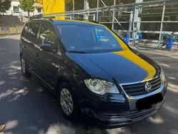 Schwarz Gebraucht 2010 VW Touran Comfortline Van / Kleinbus | 3.400 € (Superpreis)