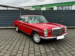 Rot Gebraucht 1975 Mercedes W115 Limousine | 14.400 €