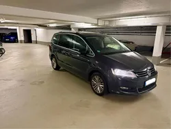Grau Gebraucht 2015 VW Sharan Van / Kleinbus | 11.500 € (Fairer Preis)