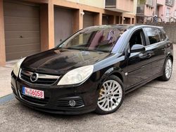 Schwarz Gebraucht 2006 Opel Signum Edition Kleinwagen | 1.200 € (Guter Preis)