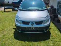 Silber Gebraucht 2005 Renault Scénic II Exception Van / Kleinbus | 2.300 € (Fairer Preis)