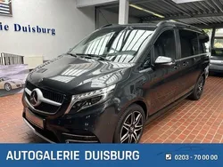 Grau Gebraucht 2019 Mercedes V250 AMG Van / Kleinbus | 51.800 € (Teuer)