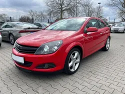 Rot Gebraucht 2005 Opel Astra GTC Sport Coupé | 2.999 € (Etwas zu teuer)