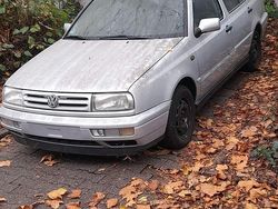 Silber Gebraucht 1997 VW Vento Limousine | 2.500 €