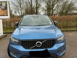 Blau Gebraucht 2020 Volvo XC40 R-Design SUV | 25.000 € (Superpreis)