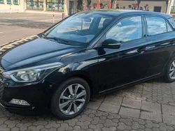 Schwarz Gebraucht 2016 Hyundai i20 Kleinwagen | 9.999 € (Etwas zu teuer)