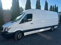 Weiß Gebraucht 2017 Mercedes 316 Van | 14.300 € (Guter Preis)