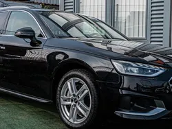 Schwarz Gebraucht 2022 Audi A4 Ambiente Kombi | 32.499 € (Fairer Preis)