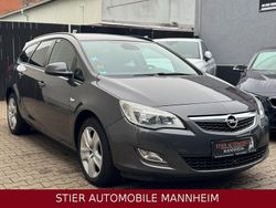 Grau Gebraucht 2011 Opel Astra Edition Kombi | 4.650 € (Fairer Preis)
