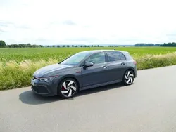 Grau Gebraucht 2023 VW Golf VIII GTI Limousine | 32.300 € (Fairer Preis)
