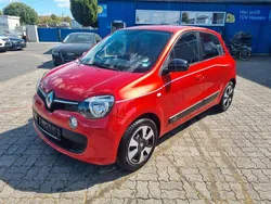 Rot Gebraucht 2017 Renault Twingo LIMITED Kleinwagen | 4.999 € (Fairer Preis)