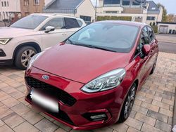 Rot Gebraucht 2018 Ford Fiesta ST-Line Kleinwagen | 11.700 € (Fairer Preis)