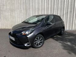 Grau Gebraucht 2020 Toyota Yaris Team Kleinwagen | 12.490 € (Guter Preis)