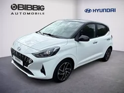 Weiss / polar white Gebraucht 2021 Hyundai i10 Style Kleinwagen | 14.990 € (Fairer Preis)