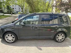 Schwarz Gebraucht 2009 VW Touran Freestyle Van / Kleinbus | 3.800 € (Guter Preis)