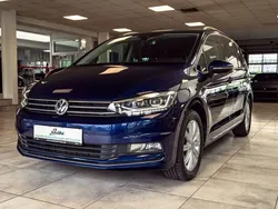 Caribbean blue metallic Gebraucht 2016 VW Touran Highline Van / Kleinbus | 22.790 € (Fairer Preis)