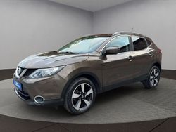 Bronze metallic Gebraucht 2015 Nissan Qashqai 360º SUV | 11.390 € (Fairer Preis)