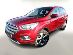 Ruby rot metallic Gebraucht 2019 Ford Kuga Titanium SUV | 17.054 € (Fairer Preis)