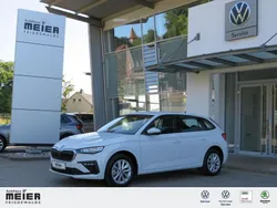 Weiß Gebraucht 2024 Skoda Scala Selection Kleinwagen | 21.840 € (Fairer Preis)
