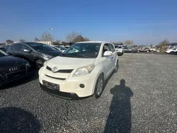 Weiß Gebraucht 2013 Toyota Urban Cruiser Basis SUV | 3.000 € (Fairer Preis)