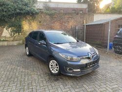 Blau Gebraucht 2015 Renault Mégane III LIMITED Limousine | 6.900 € (Fairer Preis)