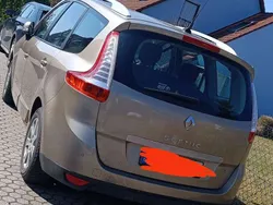 Beige Gebraucht 2014 Renault Scénic III Van / Kleinbus | 5.000 € (Superpreis)
